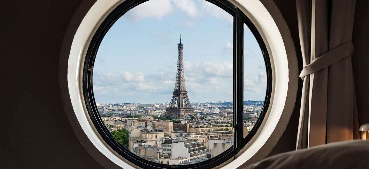 Paris through a viewhole