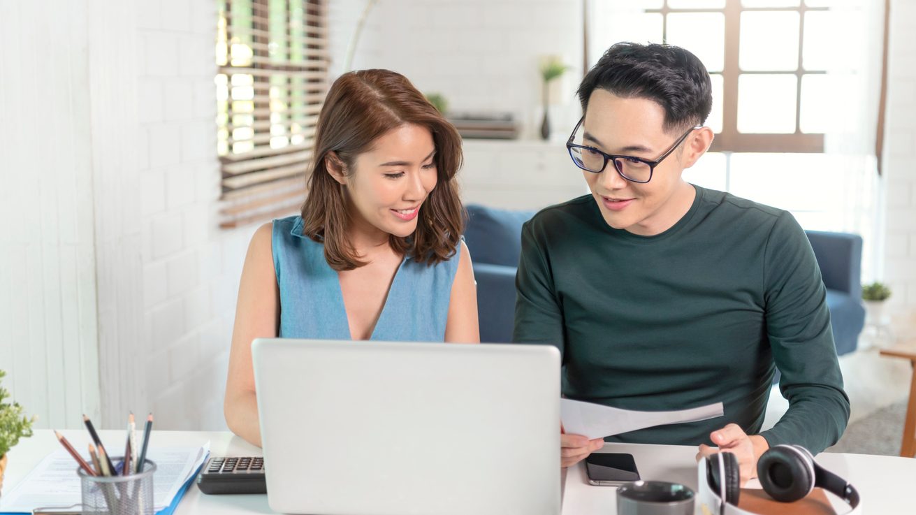 Husband and wife planning their financial for retirement - - Great Eastern Life Malaysia